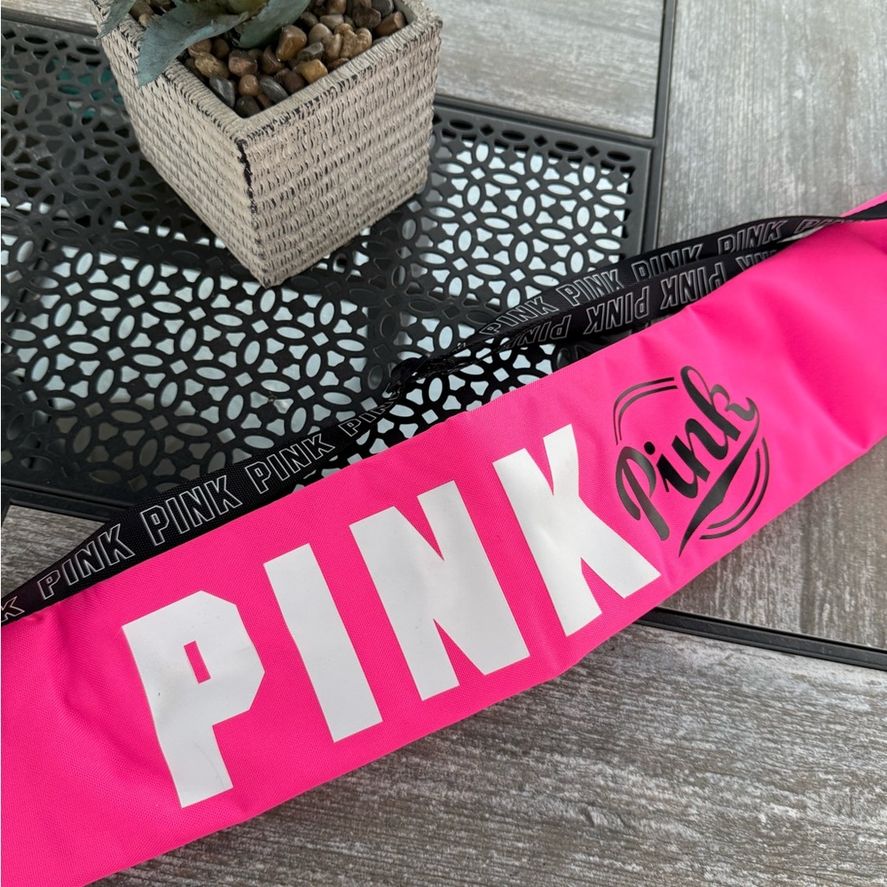 VS Pink Drink Caddy🤍